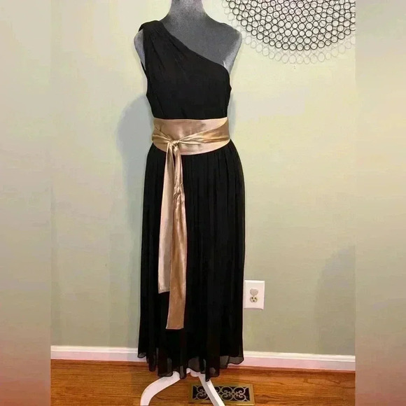 Banana Republic- Black one shoulder layered dress with gold belt - Size 12 - Picture 2 of 7